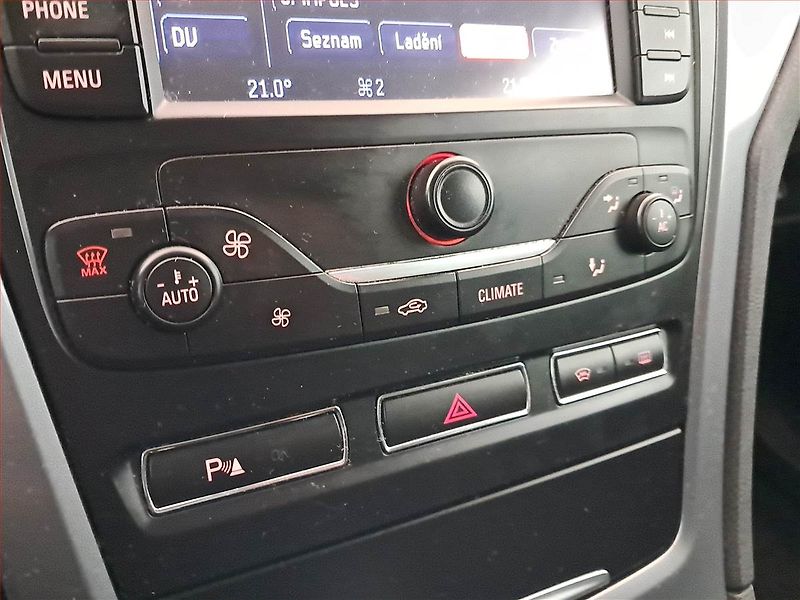 Ford Mondeo (2013) 2.0 TDCi, po STK, Tažné - fotka 13 z 16