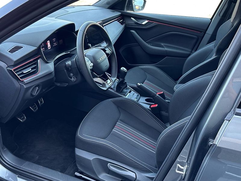 Škoda Kamiq Monte Carlo - fotka 6 z 30