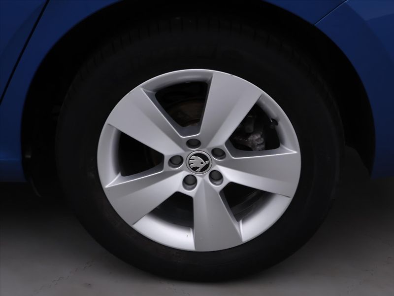Škoda Scala 1,0 TSI 85kW Ambition CZ - fotka 23 z 30