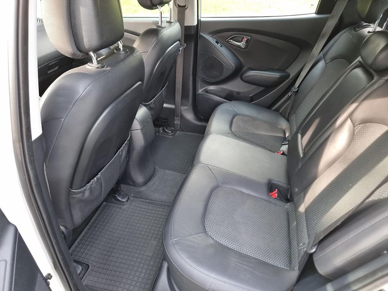 Hyundai ix35 (2012) Auto ve velmi dobrém stavu - fotka 12 z 16