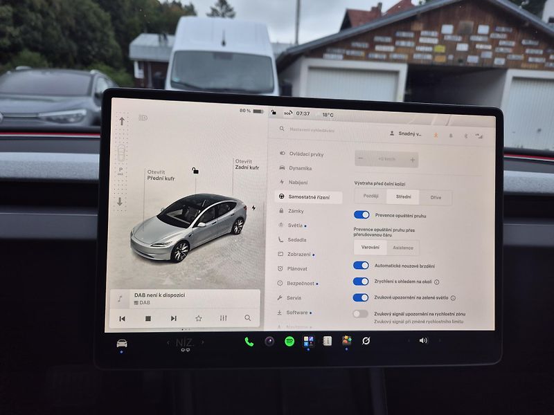 Tesla Model 3 LONG RANGE DUAL MOTOR SOH 93,5 - fotka 23 z 48