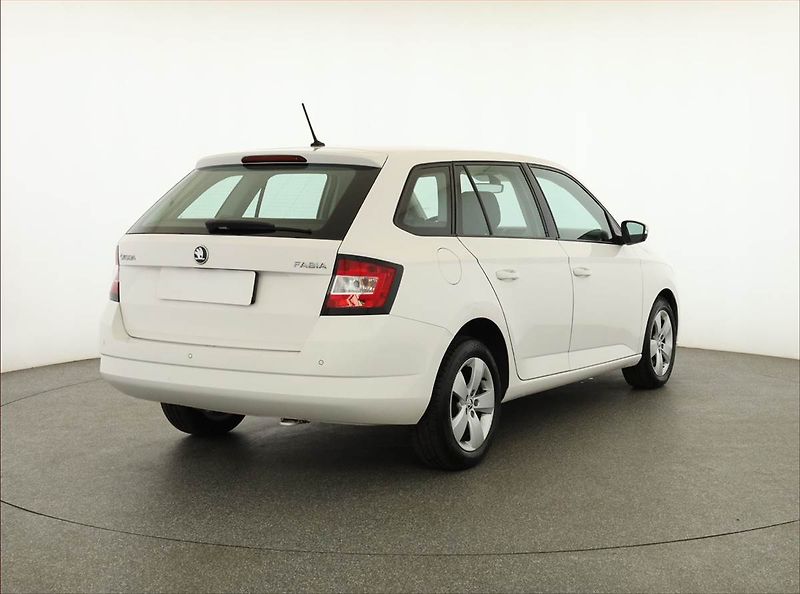 Škoda Fabia (2017) 1.4 TDI, Serv.kniha - fotka 5 z 16