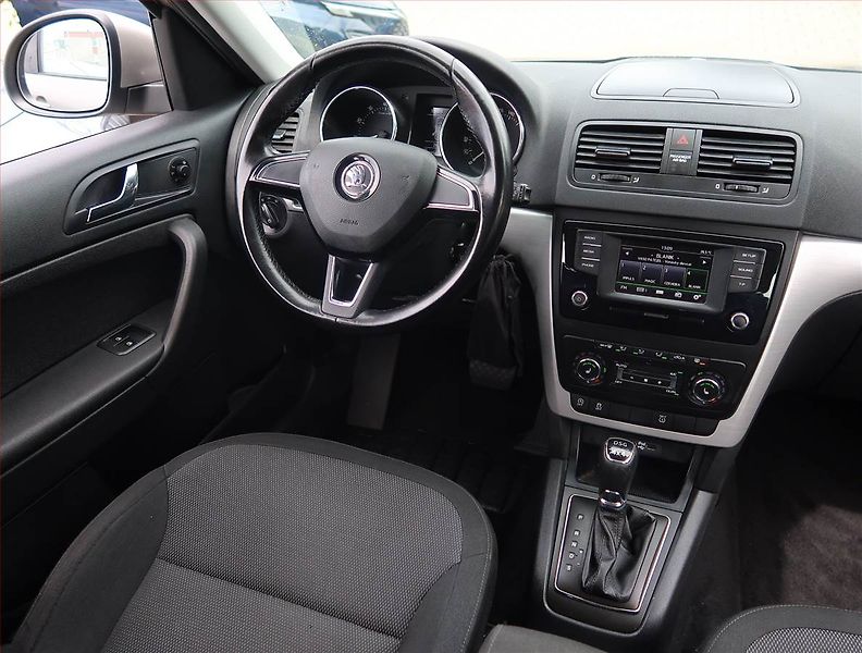 Škoda Yeti (2017) 1.4 TSI, 4X4, Automat, ČR - fotka 7 z 19