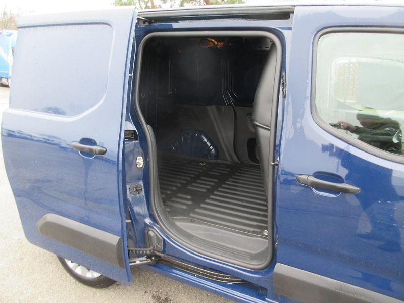 Peugeot Partner 1.5 Bluehdi100k, Active 1000kg - fotka 9 z 18