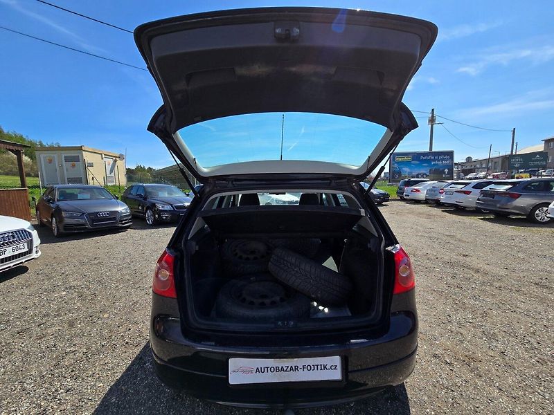 Volkswagen Golf (2007) 2.0 TDi 100KW - fotka 16 z 24
