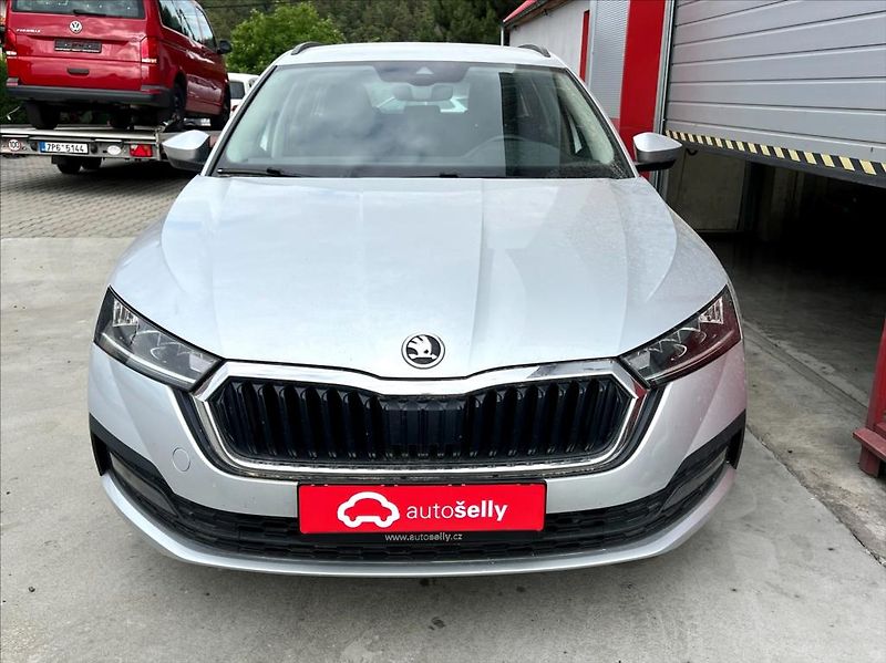 Škoda Octavia 2,0 TDi EXECUTIVE DSG - fotka 5 z 10