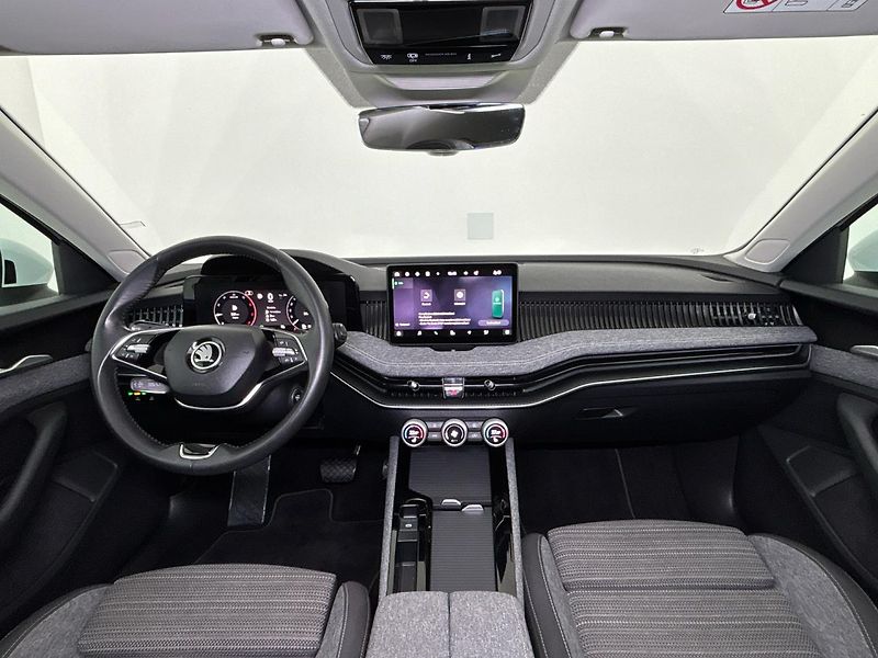 Škoda Superb Selection DSG - fotka 5 z 30