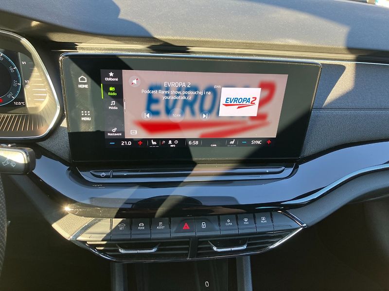 Škoda Octavia (2022) 1.5TSI 110kW STYLE SPORTline - fotka 27 z 36