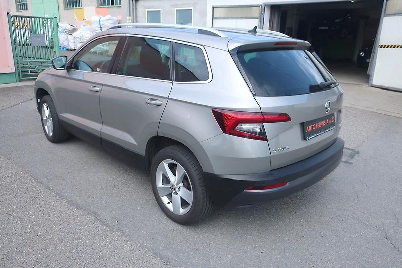Škoda Karoq (2017) - fotka 3 z 35