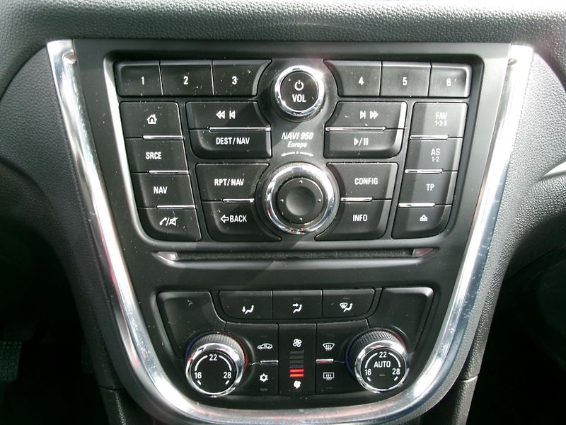 Opel Mokka (2015) 1,6CDTi NAVI 4x4 TEMP BT - fotka 18 z 28