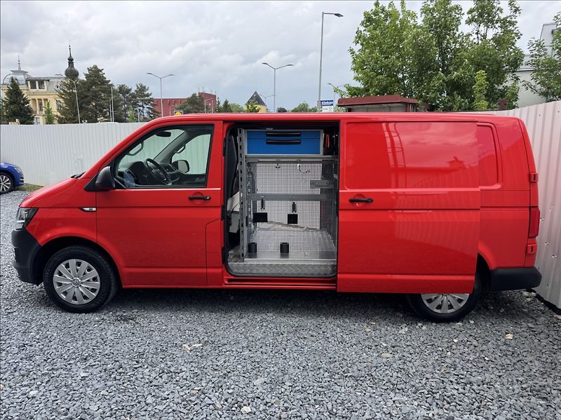 Volkswagen Transporter 2,0 TDI DSG LONG DPH 1.maj. ČR - fotka 5 z 50