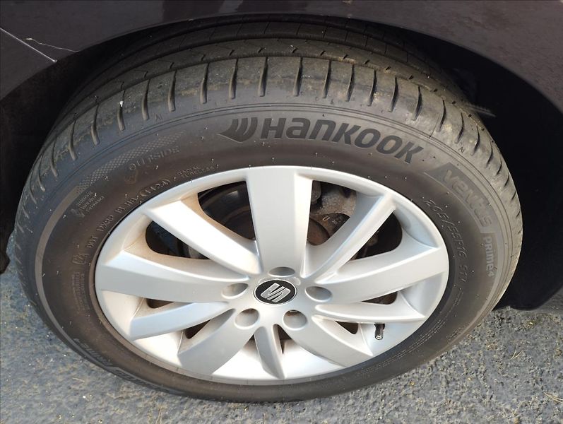 Seat Leon 1,2 TSi 63KW - fotka 18 z 18