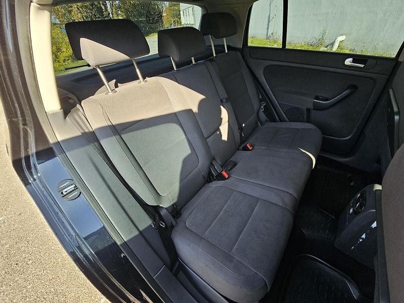 Volkswagen Golf Plus (2006) 1.9TDI  - fotka 17 z 18