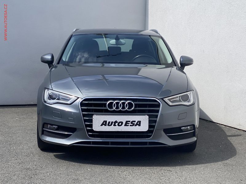 Audi A3 (2014) 2.0 TDi, Bixen, navi, TZ - fotka 2 z 3