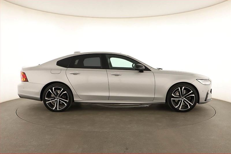 Volvo S90 (2024) T8 Recharge - fotka 6 z 20
