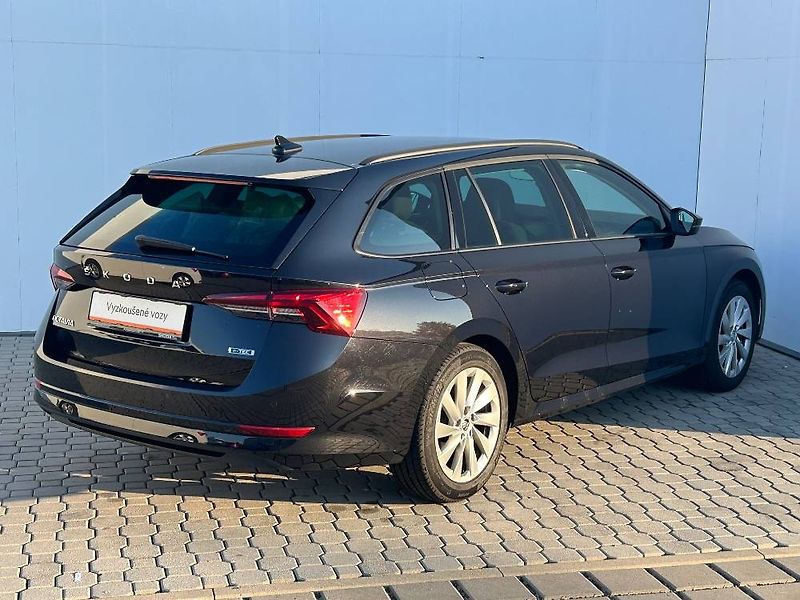 Škoda Octavia Ambition 7DSG 1,5TSI - fotka 2 z 22