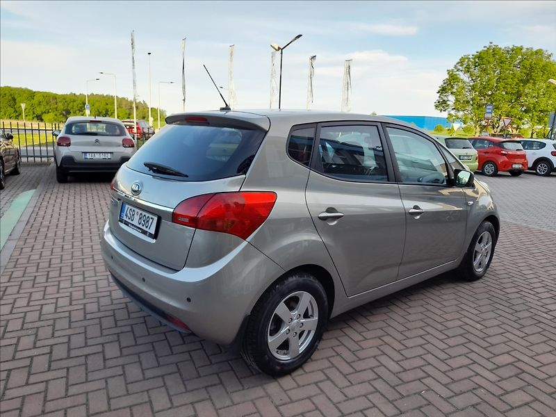 Kia Venga 1,4 i - fotka 6 z 18