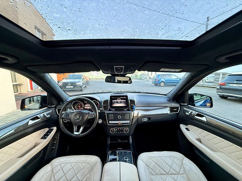 Mercedes-Benz GLS (2016) GLS 500 4Matic Designo  - fotka 9 z 22