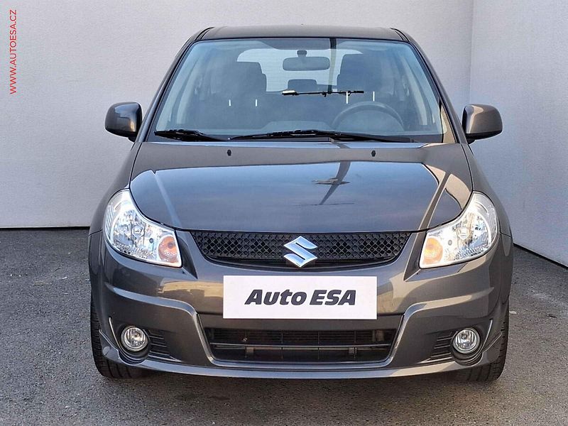 Suzuki SX4 (2010) 1.6VVT, City+, výhřev sed - fotka 2 z 15
