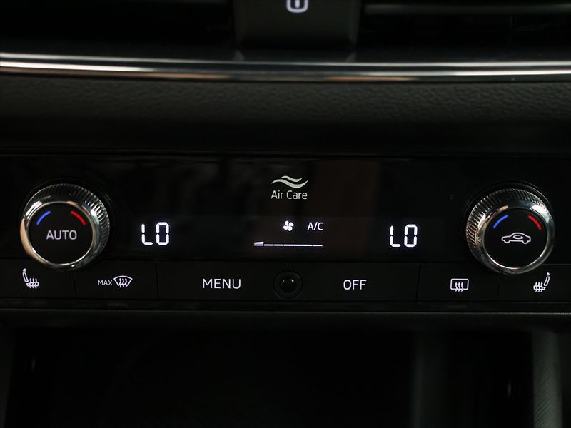 Škoda Kamiq 1,5 TSI 110kW DSG Scoutline CZ - fotka 28 z 38