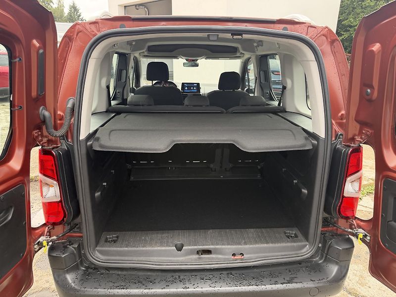 Peugeot Rifter ACTIVE 1.2 PureTech 110 S&S - fotka 24 z 24