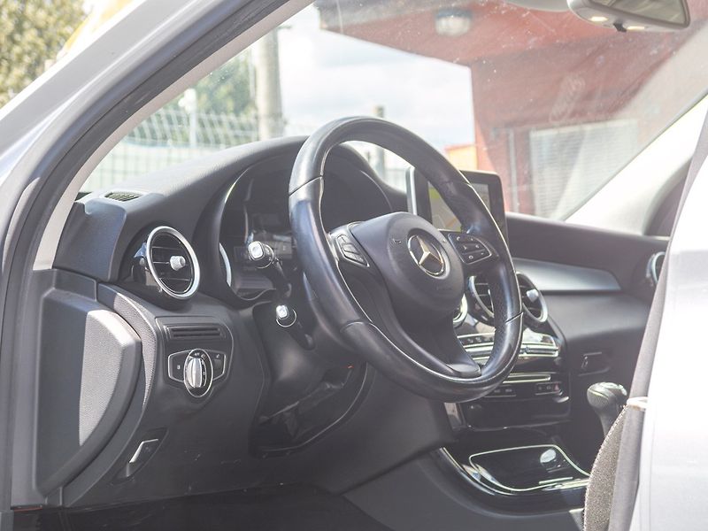 Mercedes-Benz Třídy C (2019) 220CDI LED – NAVIGACE - fotka 14 z 58