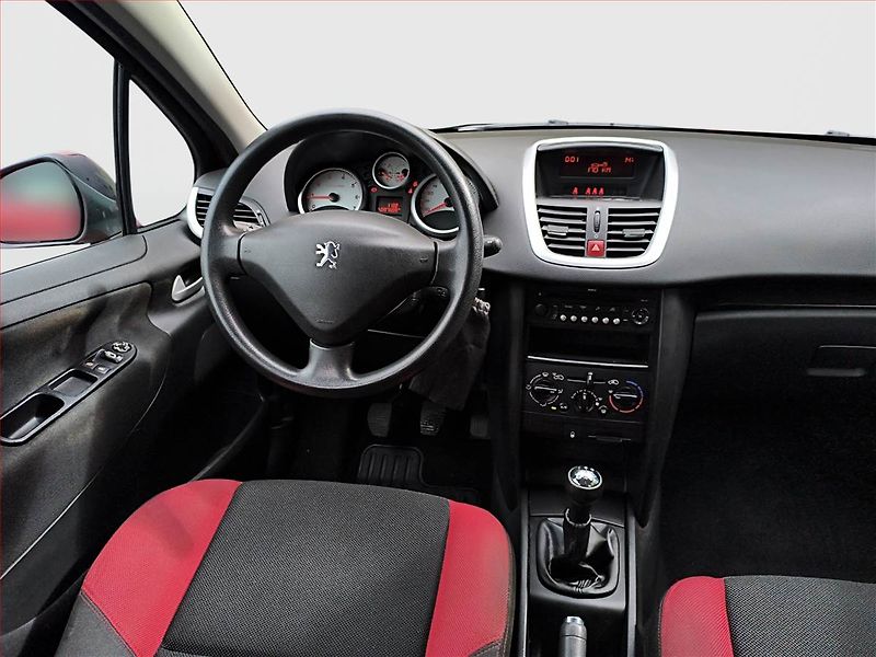 Peugeot 207 (2008) 1.4 VTi, po STK, jezdí výborně - fotka 7 z 13