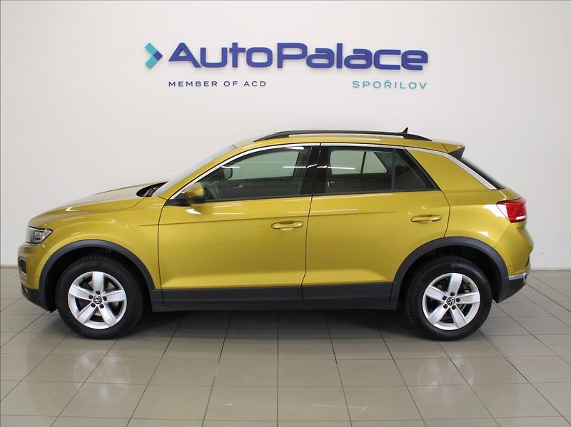 Volkswagen T-Roc 1,5 TSi 110kW DPH Bezklíč ČR - fotka 5 z 14