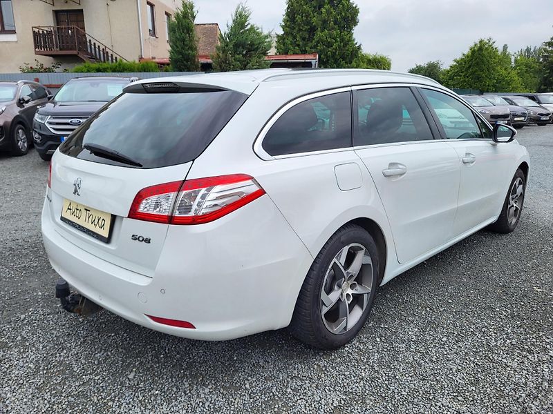 Peugeot 508 2.0 BlueHDi 180k EAT6 ALLURE - fotka 4 z 48