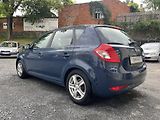 Kia Ceed (2010) 1,6 CRDi 85 Kw ČR!!! - náhled 7