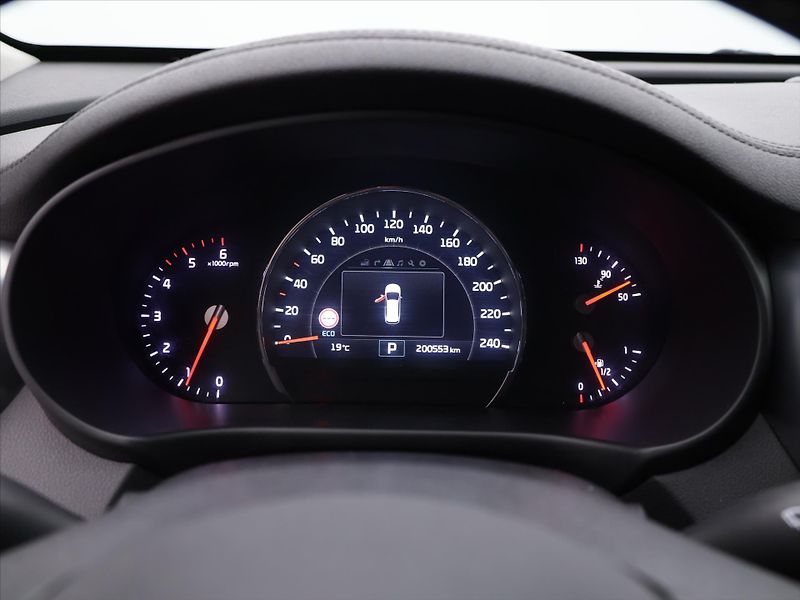 Kia Sorento 2.2 CRDI 147kW Exclusive 4x4 - fotka 18 z 33