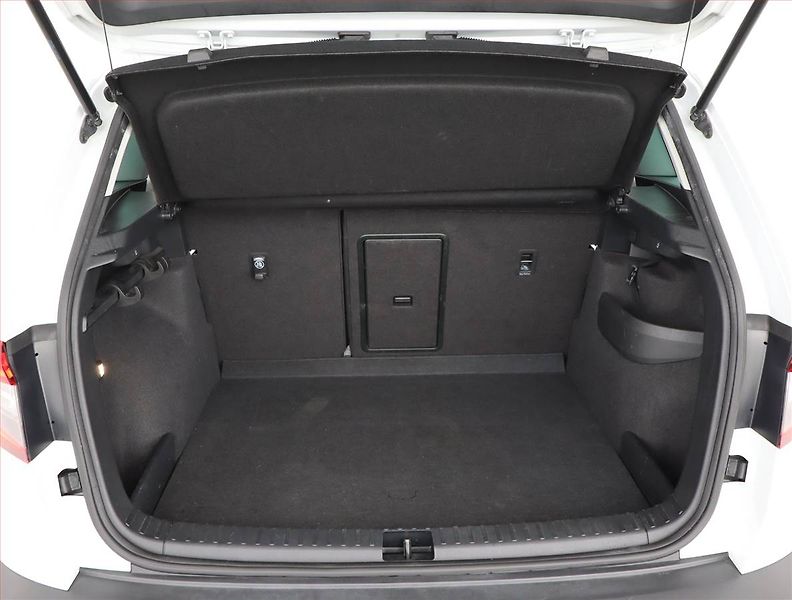 Škoda Karoq (2019) Style Plus 1.5 TSI - fotka 14 z 24