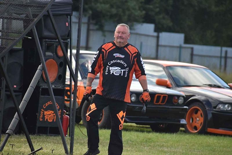 Kaskadéři z Flott Cascaders team předvedli v Bruntále své klasické autorodeo 25. června. V České Vsi vystoupí 28. června a v Bludově 1. července.