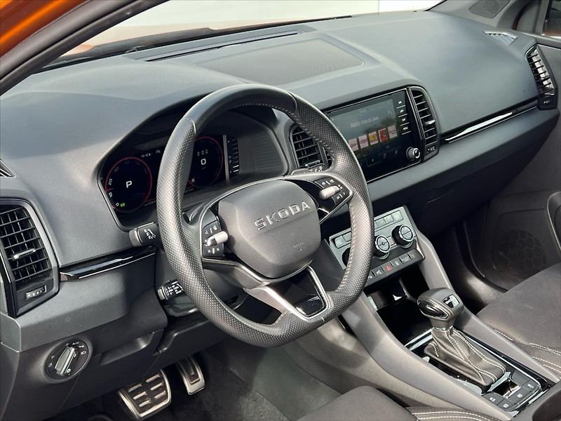 Škoda Karoq 1,5 TSi 110kW 7DSG SPORTLINE - fotka 10 z 34