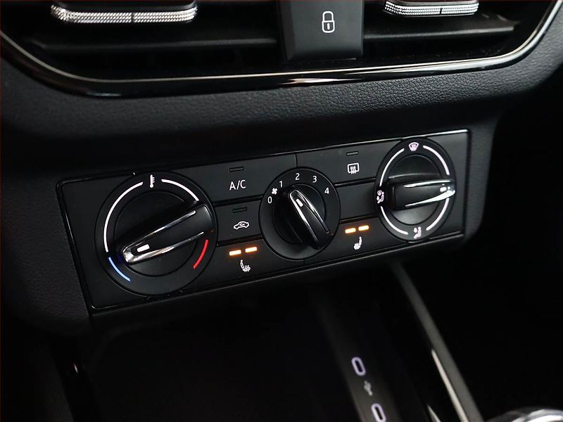 Škoda Scala (2022) 1.0 TSI, Tempomat - fotka 14 z 16