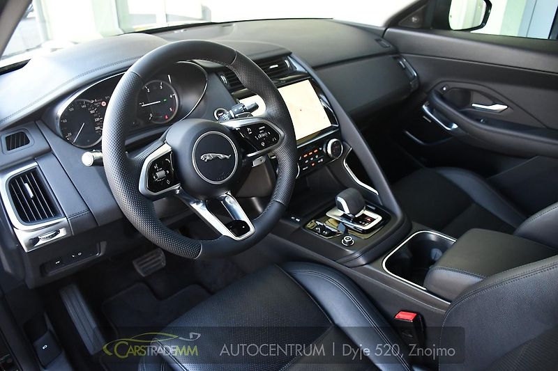 Jaguar E-Pace D165 AWD - fotka 9 z 51