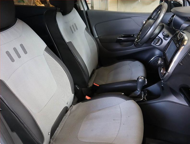 Renault Captur (2014) 1.2 TCe, Automat, Navi - fotka 9 z 17
