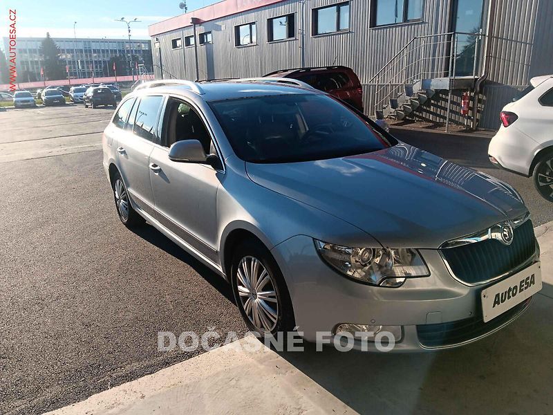 Škoda Superb (2012) 2.0TDi - fotka 1 z 3