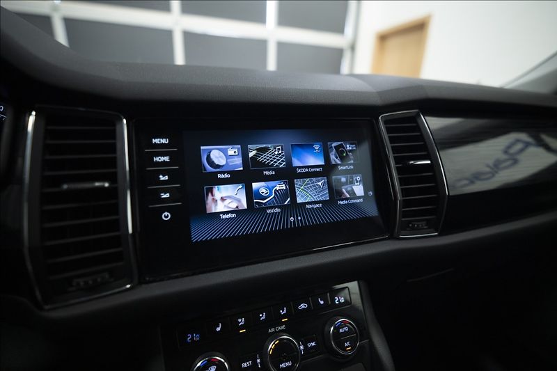 Škoda Kodiaq 2,0 TDI DSG 4x4 NAVI KŮŽE PANO - fotka 28 z 33