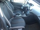 Peugeot 308 (2017) 1.6 BlueHDi, Navi, Tempomat - náhled 9