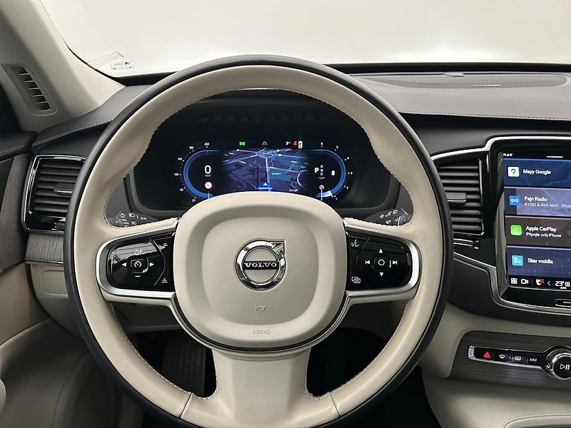 Volvo XC90 2.0 B5 4x4 ULTIMATE - fotka 22 z 30