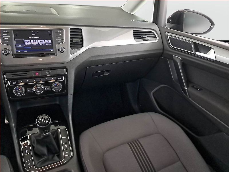 Volkswagen Golf Sportsvan (2016) 1.2 TSI, Tempomat - fotka 8 z 19