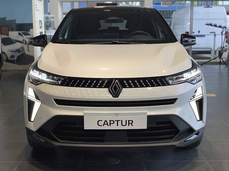Renault Captur (2026) Techno full hybrid E-Tech 160 - fotka 2 z 11