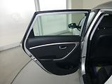 Hyundai i30 (2013) 1,6CRDI*ALU**VYHŘ.SED***KAMERA - náhled 13
