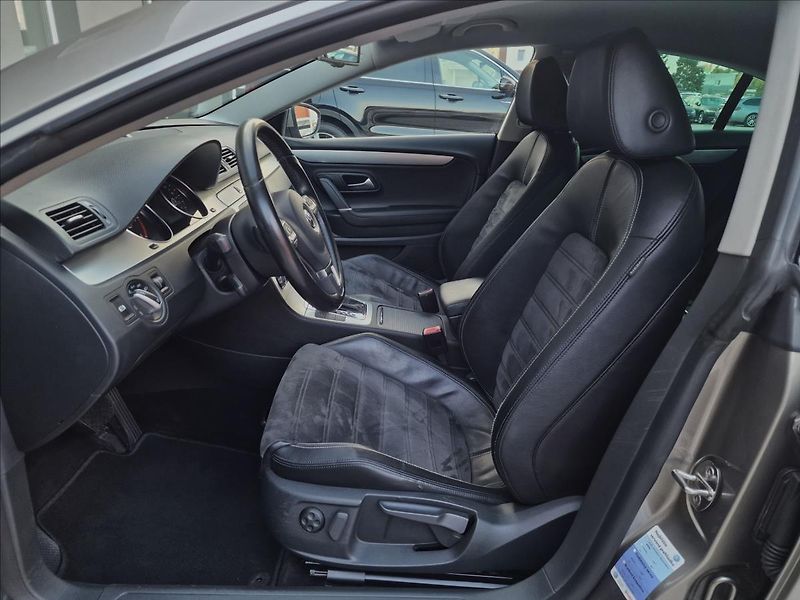 Volkswagen Passat CC 2.0 TDI 125kW DSG, původ ČR - fotka 19 z 43