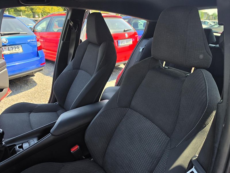 Toyota C-HR 1.2 T Navigace Park Senzor  - fotka 15 z 26