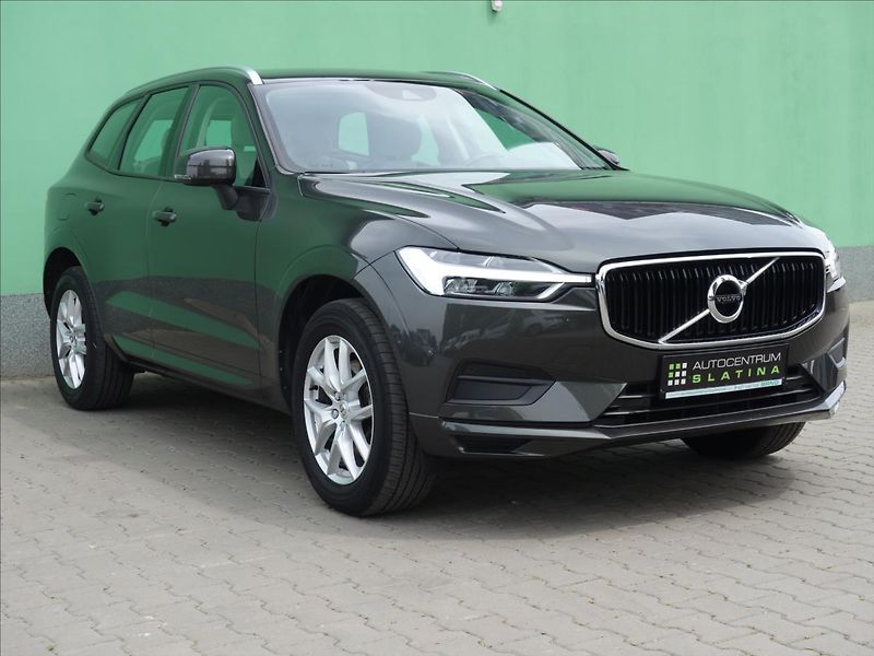 Volvo XC60 2,0 140kW 4x4 MOMENTUM - fotka 10 z 73
