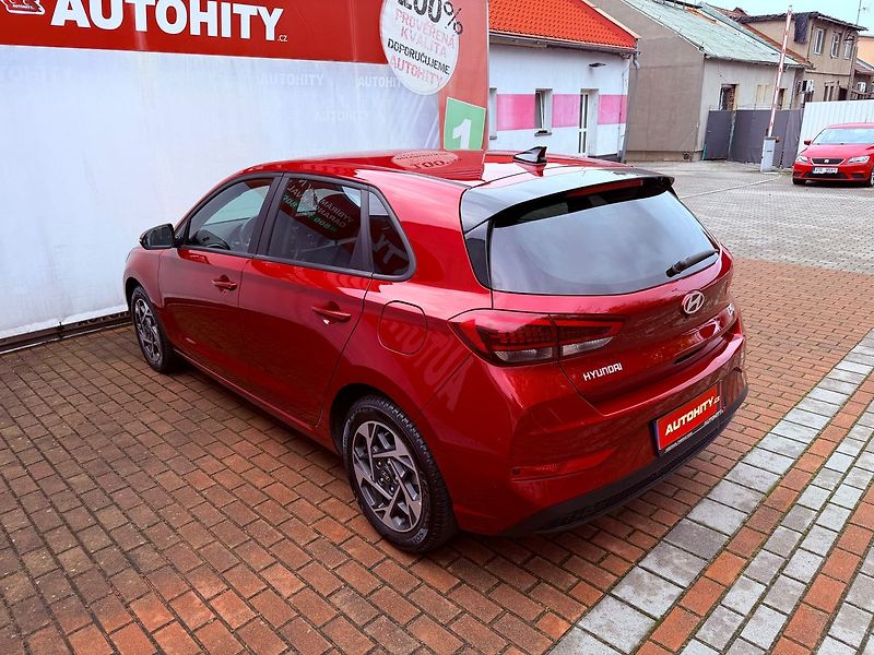 Hyundai i30 1.5 DPi CVVT Comfort, ČR - fotka 9 z 29