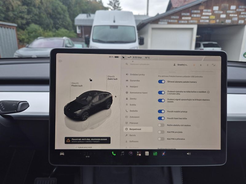 Tesla Model Y RWD 220kw TZ 92,5 % - fotka 25 z 48