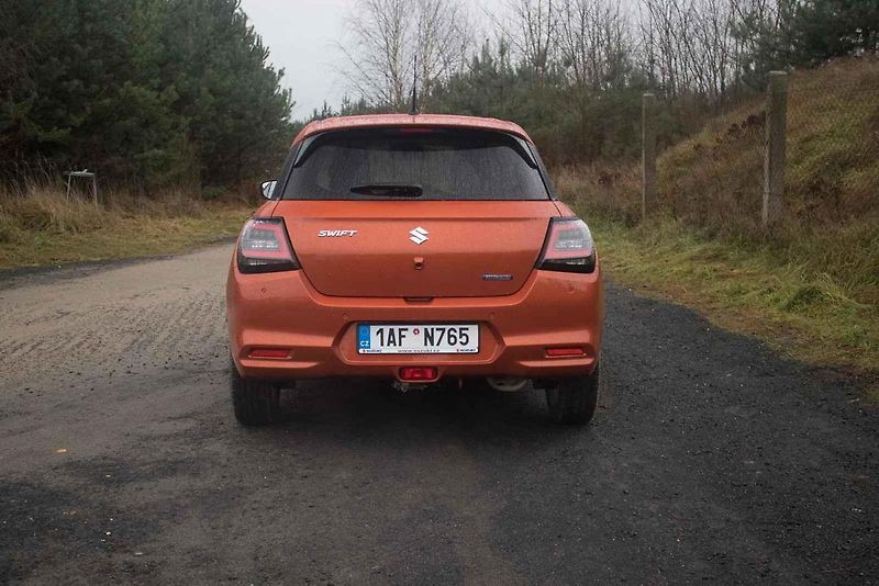 Šestá generace Suzuki Swift se drží hodnot, na které fanoušci auta nedají dopustit.